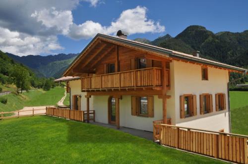 Lenzumo Bed & Breakfast | Garnì dal Mozat