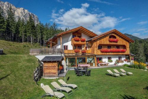 Pedraces Apartment | Garni Ciasa Urban