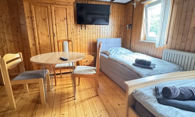 Grifte House | Gasthaus Nangfa Engel