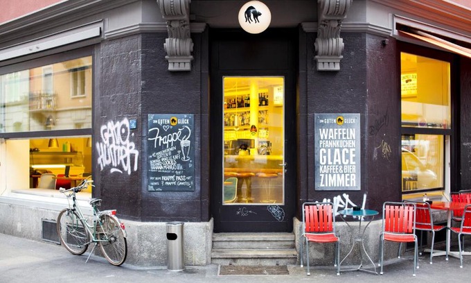 Sihlfeld House | Gasthaus zum Guten Glück