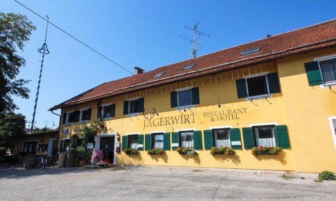 Munchen District House | Gasthof Jägerwirt
