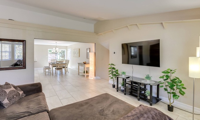 Northeast Reno House | Gateway to Mt Rose Ski! Reno Home Near Casinos