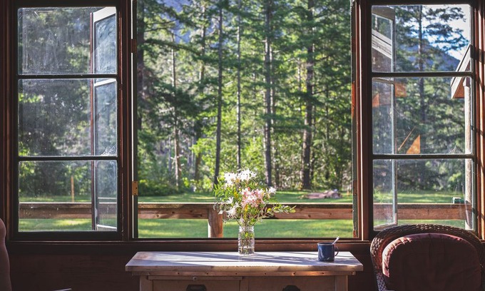 Smith River Cabin | Gateway to the North fork of the Smith River