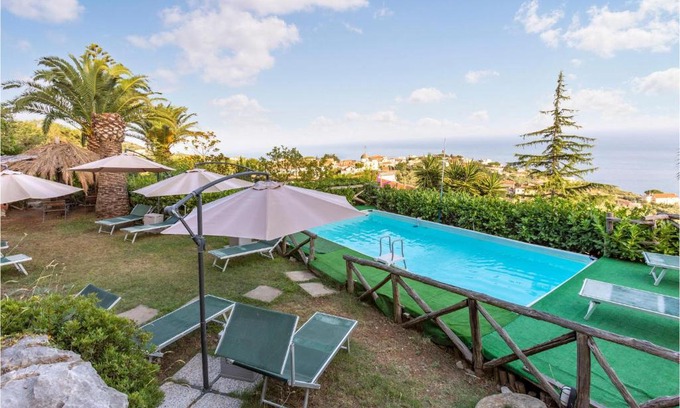 Sant'Agata sui Due Golfi Apartment | Gea 2