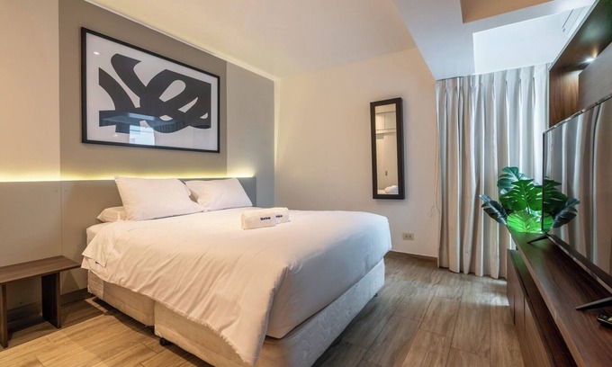 Armendariz Apartment | geko| Lumiere 1BR steps to Larcomar