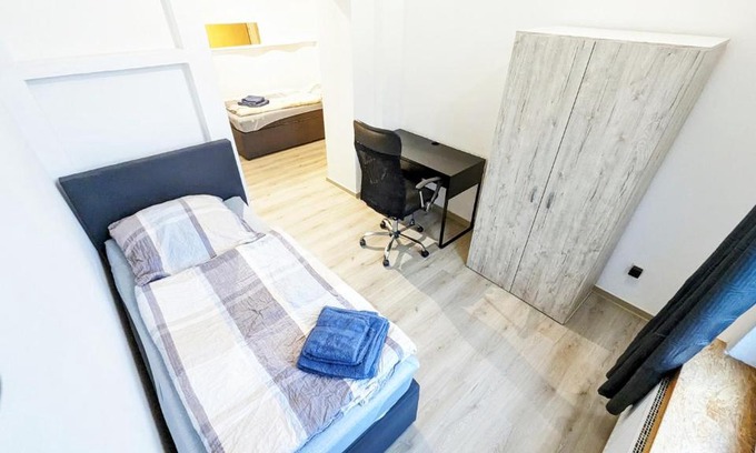 Bant Apartment | Gemütliche Unterkunft in Innenstadtnähe mit Wlan + Einzelbetten