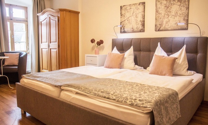 Klosterlangheim Apartment | Gemütliche Wohnung mit Wohnküche für 2-5 Personen