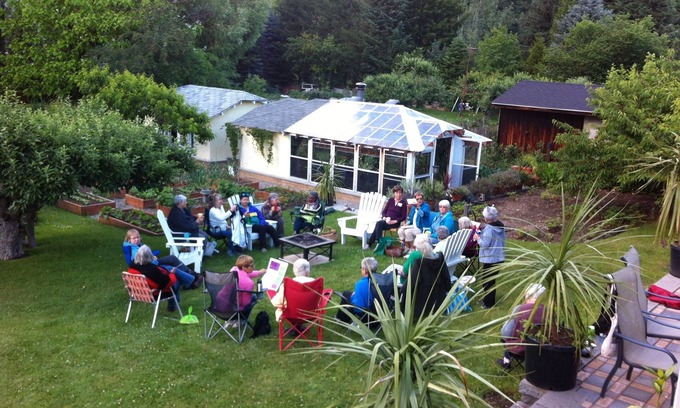 Genelle Bed & Breakfast | Genelle House B&B Guest House