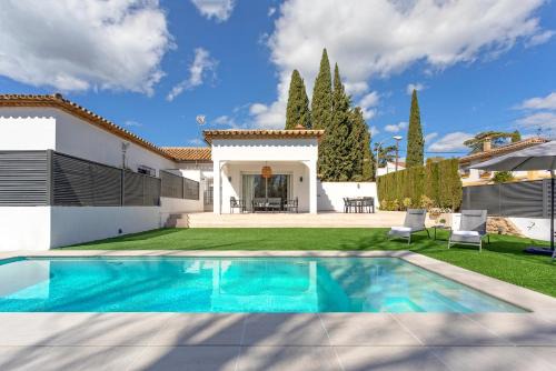 Distrito Norte Sierra Villa | Genteel Home Villa El Brillante