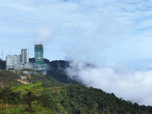 Genting Highlands Apartment | GentingTop 17CFoggyColdSty6Pax at GrdIonDelmn
