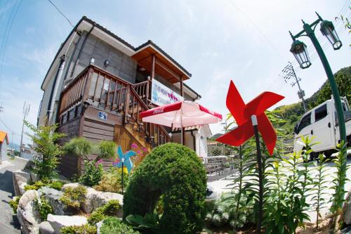 Oepo-ri House | Geoje Blueberry Pension