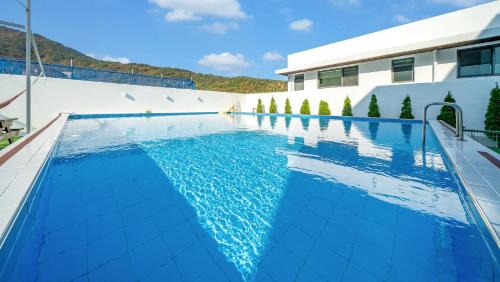 Irun-myeon House | Geoje Forest-Morning Spa Pension