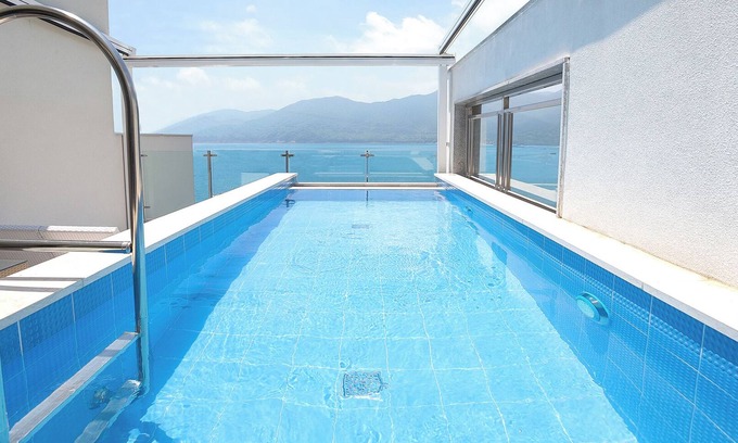 Geoje House | Geoje Lesoleil Poolvilla Pension