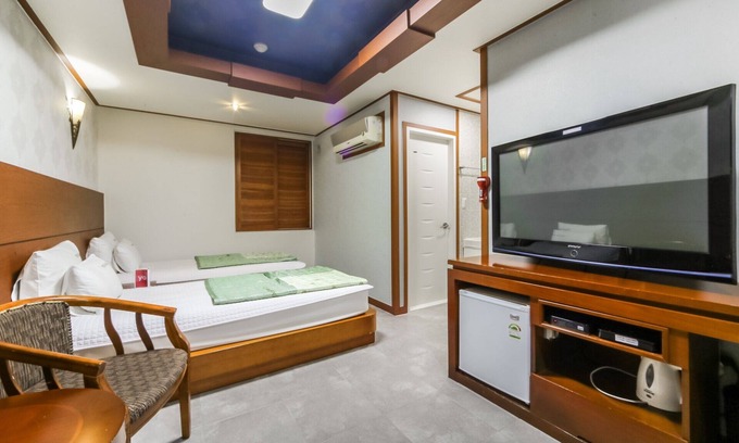 Somun Hotel | Geojedo Jangpyeong Prada