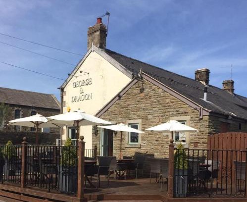 Holmesfield Hotel | George and Dragon