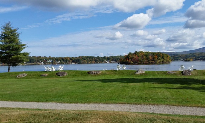 South Down Shores House | Georgous gated community with private beach, docks, openspace and walking trails