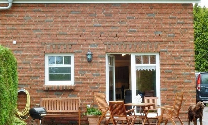 Eilsum House | Gesine's Huuske - Gemütliches Ferienhaus im Eilsumer Ortskern