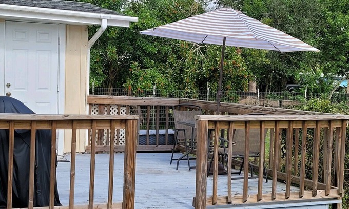 Palm City House | Get Out Of The Cold And Into This Adorable Country Home In Palm City