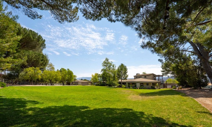 Solvang House | Getaway to relax and enjoy the views