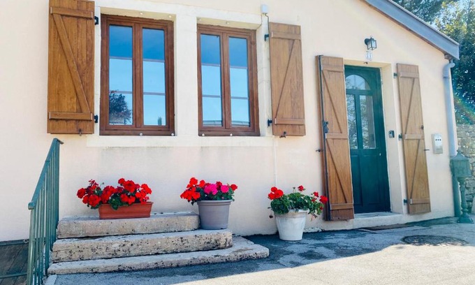 Gevrey-Chambertin Apartment | Gevrey Wine Hôte