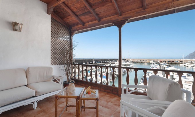 Los Gigantes Apartment | 'Gigantes Sea View' Vacation with Sea Views, Balcony and Wi-Fi