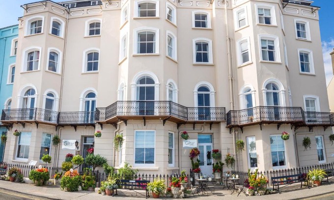 Tenby Hotel | Giltar Hotel