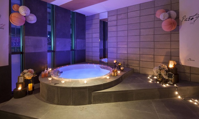 Jangyu-myeon Hotel | Gimhae Jangyu The Terrace