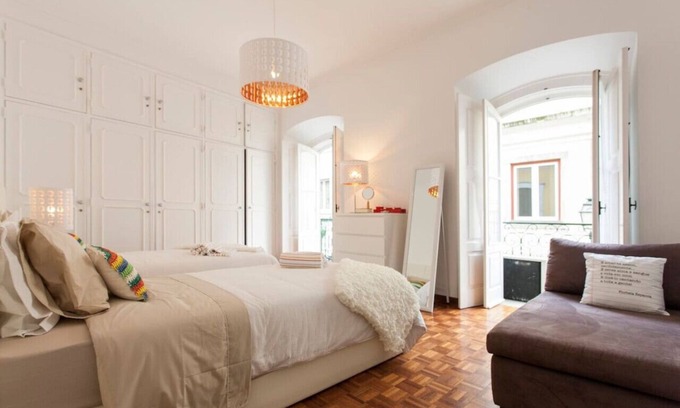 Bairro Alto Apartment | Ginjinha House | 4 Rooms | Bairro Alto | w/AC!