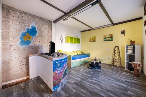 Monserrato Apartment | Gio's Gio's House