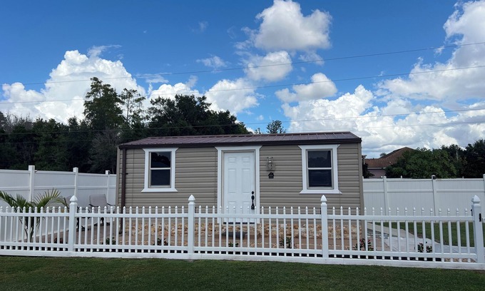 Poinciana Apartment | Giselle's mini house