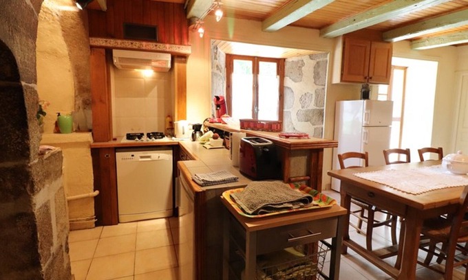 Antignac Cottage | Gite Antignac, 3 bedrooms, 6 persons