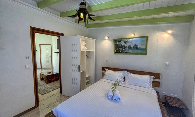 Massioux House | "Gite Campeche Flowers" in Anse Bertrand -4/6 P