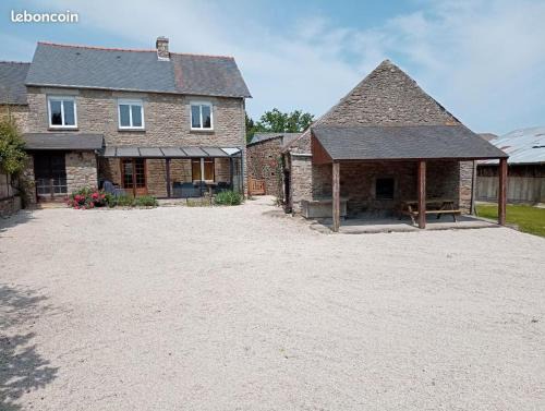 Saint-Carne House | gite de la réauté