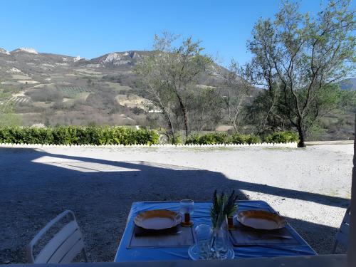 Condorcet House | Gite Du Bas - Le Petit Tilleul