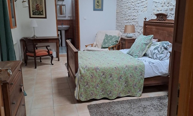 Cherac Other | Gite du Calme Bed & Breakfast Cognac. Room Acacia for 2 people