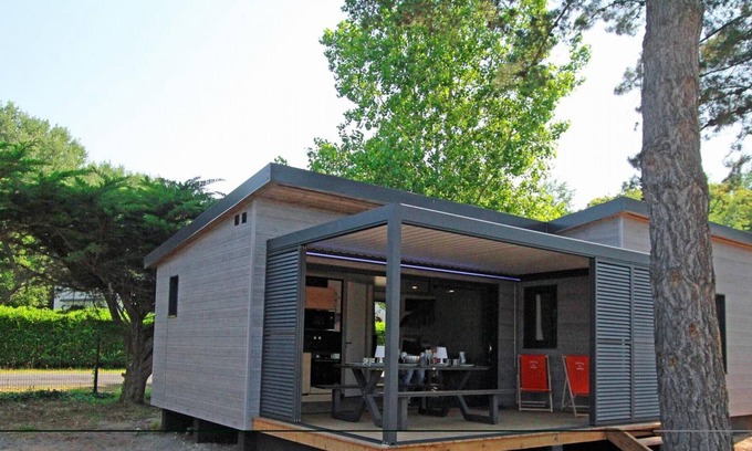 Jullouville-les-Pins Cottage | Gite Jullouville, 3 bedrooms, 6 persons