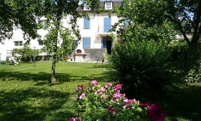 Asasp-Arros House | Gîte l'Abérou - At the Foot of the Mountains