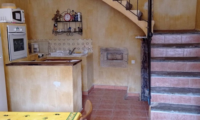 Vagnas House | Gite L'emiline en Ardèche Pour 2-4 Pers. à Vagnas Maison de Village Authentique