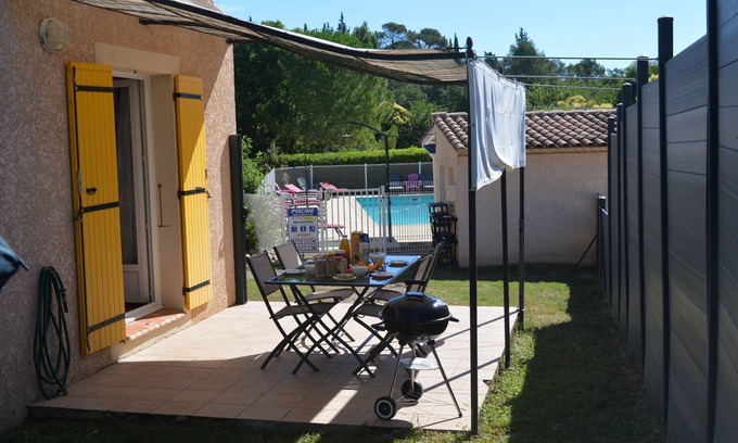 Saint-Christol-Les-Ales House | Gîte 'L'Albizia' with shared pool, Wi-Fi and air conditioning
