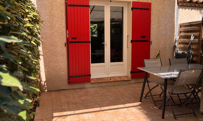 Saint-Christol-Les-Ales House | Gîte 'L'Olivier' with Wi-Fi and Air Conditioning