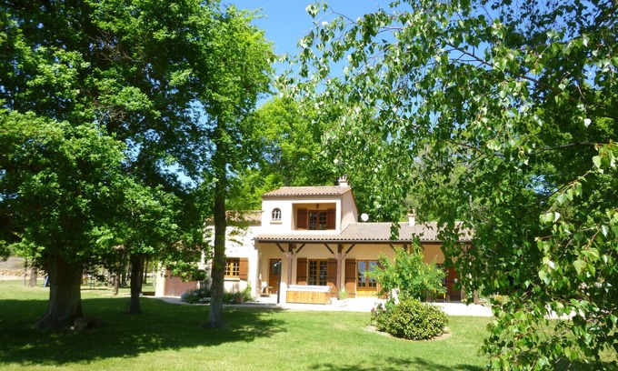 Capdrot Cottage | Gîte with SPA in a large park in the heart of Périgord (Monpazier-Dordogne)