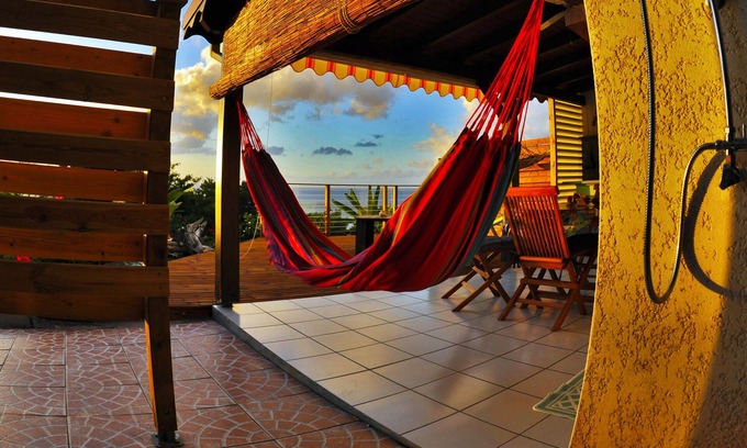 Malendure Cottage | Gîtes AKANSYEL green sea view of the Caribbean (Green)