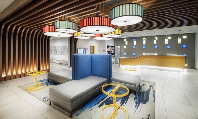Tulsa Hotel | GLō Best Western Tulsa East Route 66