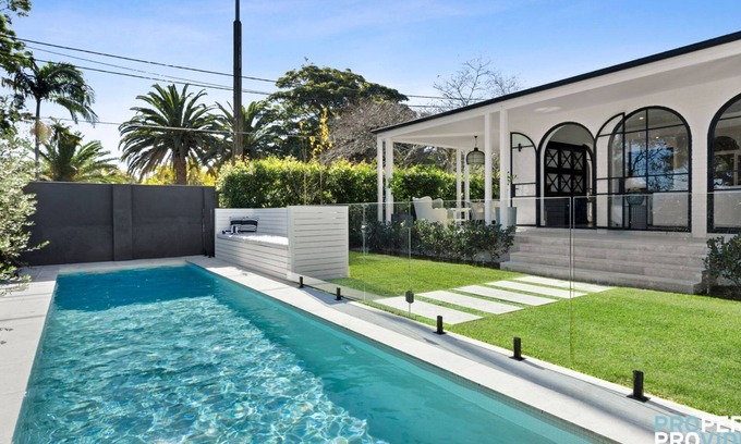Mosman House | Gladstone Cottage Luxury Home in Mosman