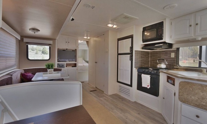 Alton House | Glamping in Utah - Close to the National Parks Zion and Bryce Canyon
