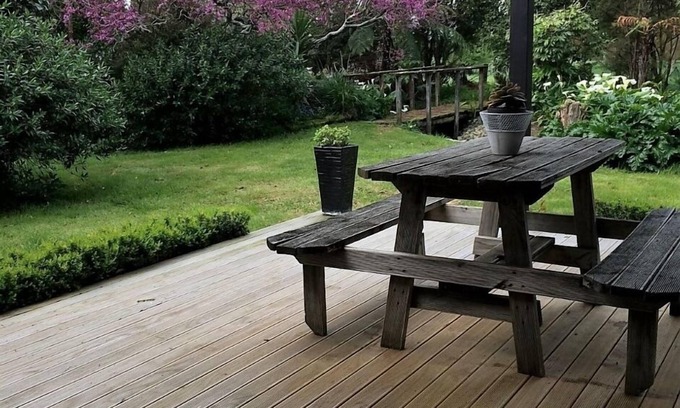 Featherston House | Glass of Red Hideaways-The House