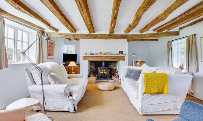Saxmundham House | Glebe Cottage - Four Bedroom House, Sleeps 7