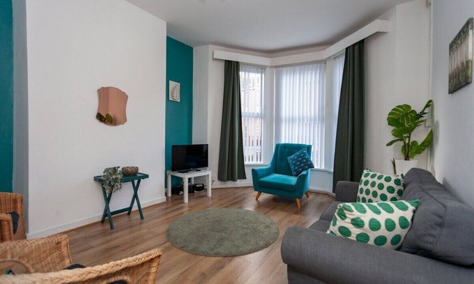 Belfast Apartment | Glenmore Lodge - One Bedroom Apartment