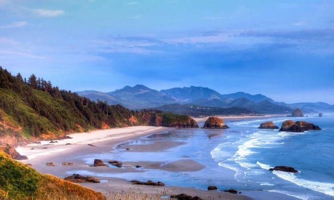 Lincoln Beach House | Glimmering Sands