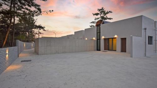 Gochang Villa | Gochang Oroshi Pool Villa